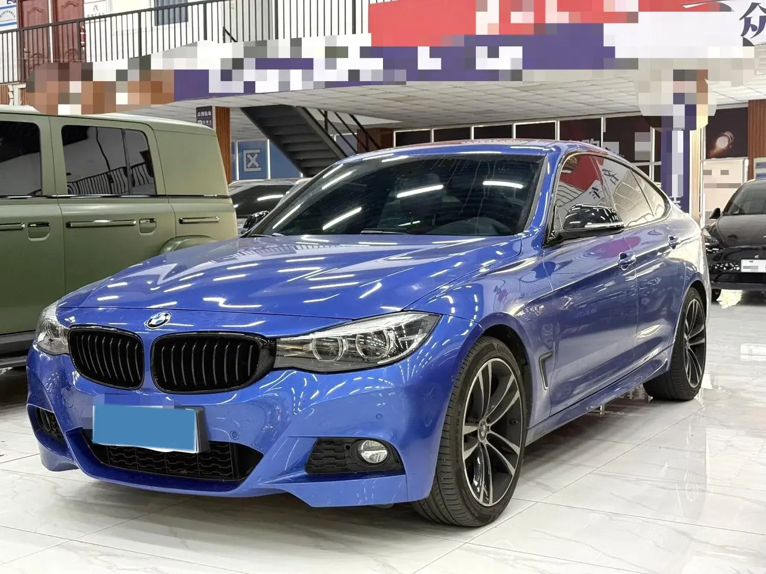 2019 BMW 3 view 1