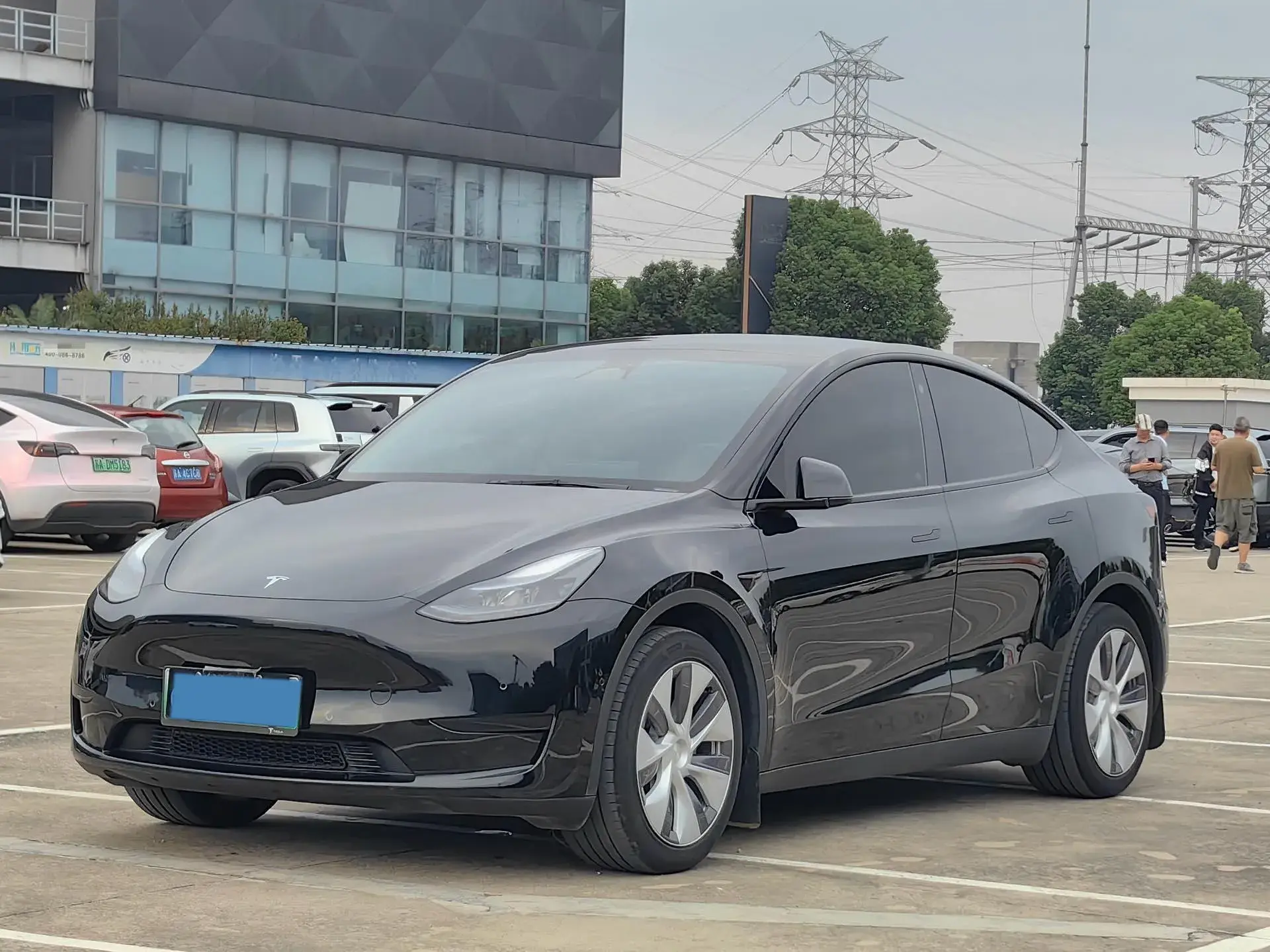 2022 TESLA MODEL view 1
