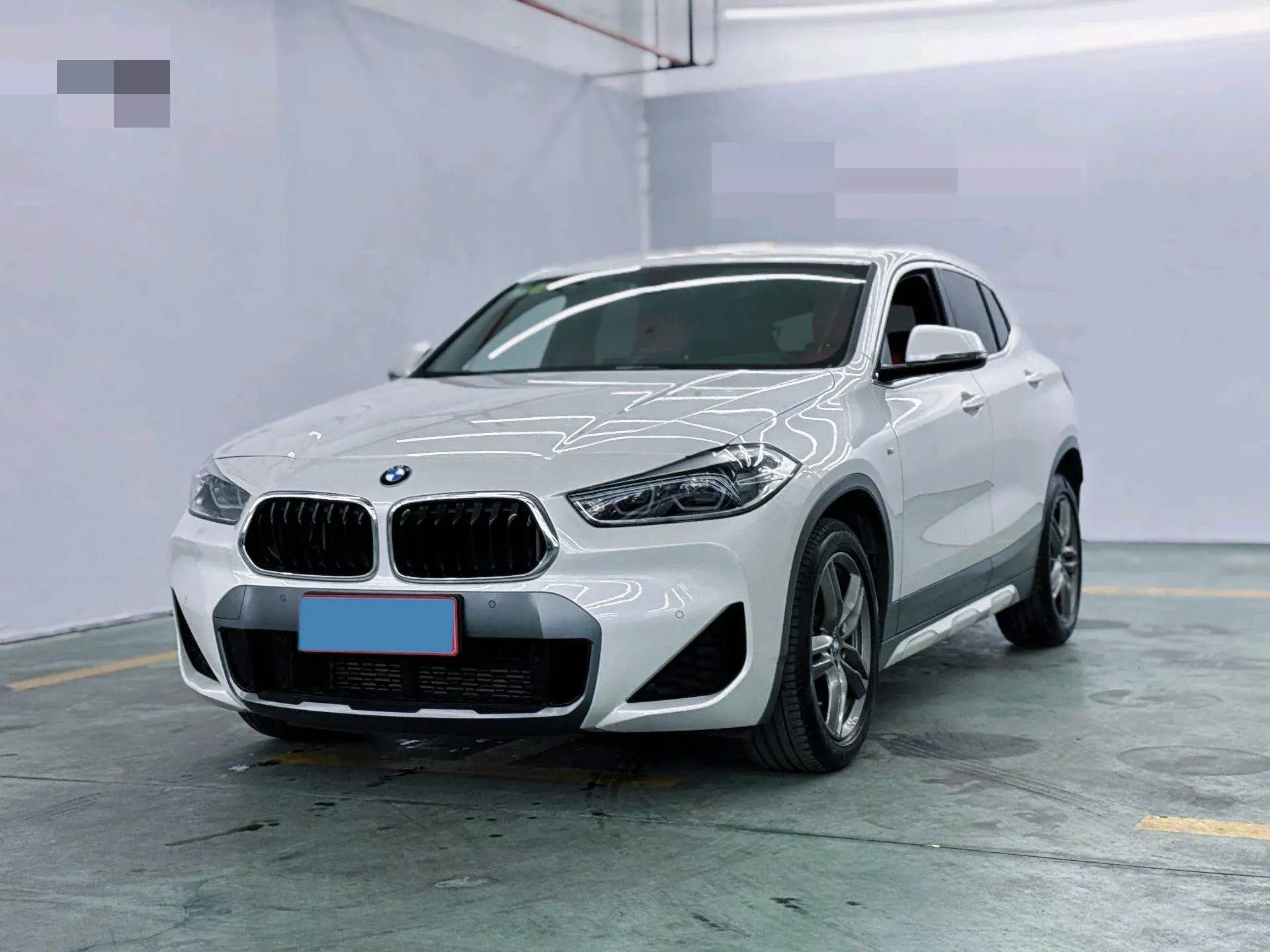 2021 BMW X2 view 1