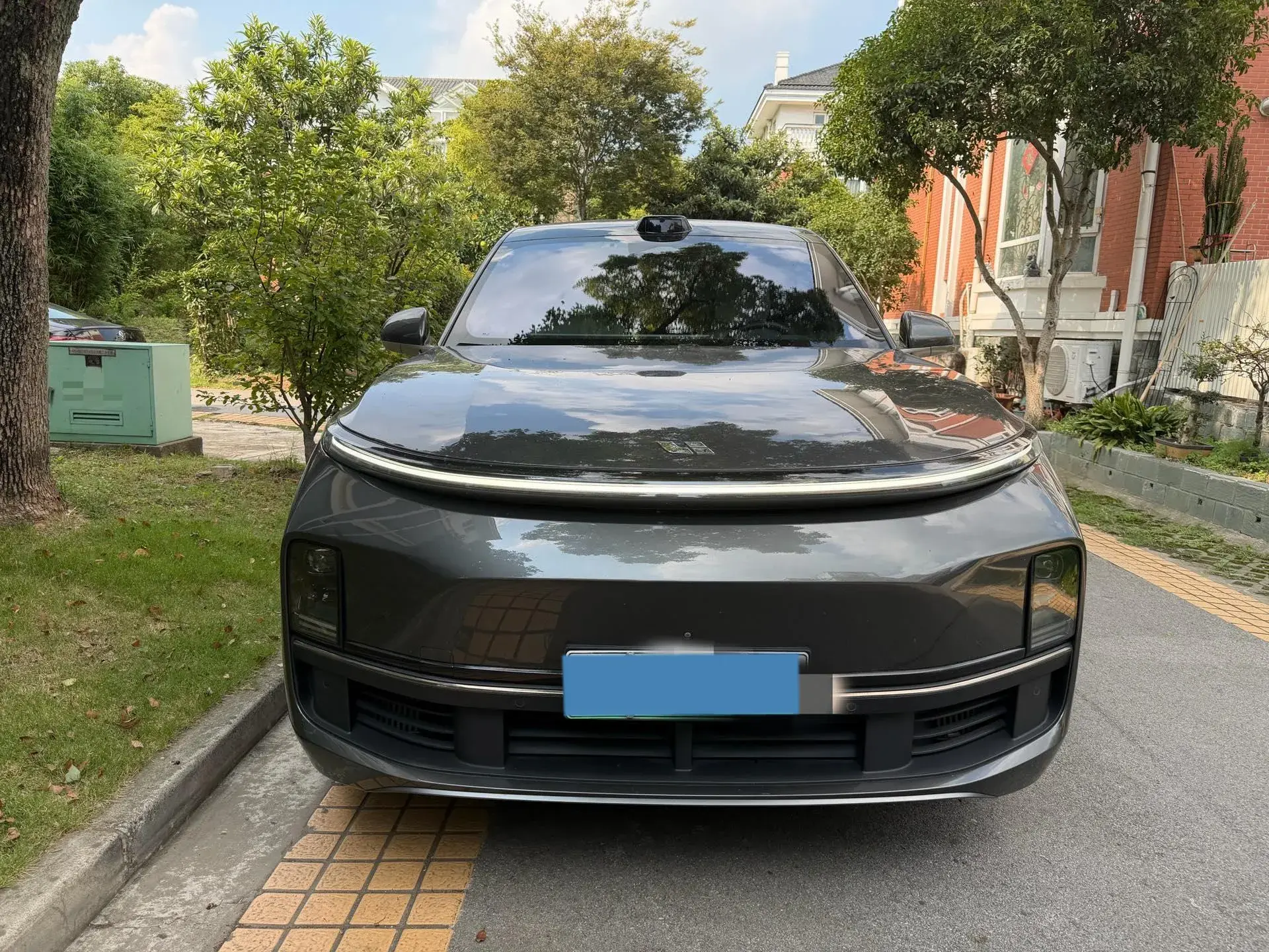 2022 LI L9 thumbnail 2