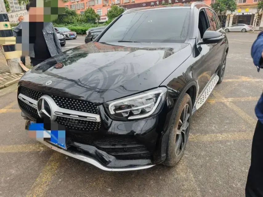 2021 MERCEDES-BENZ GLC view 1