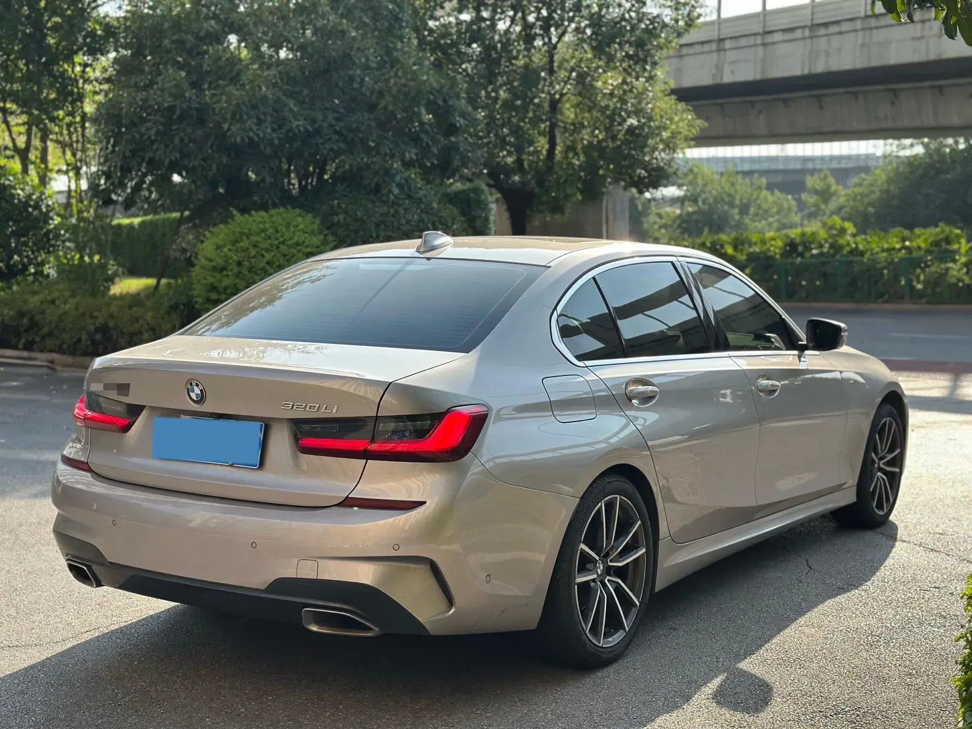 2021 BMW 3 thumbnail 4