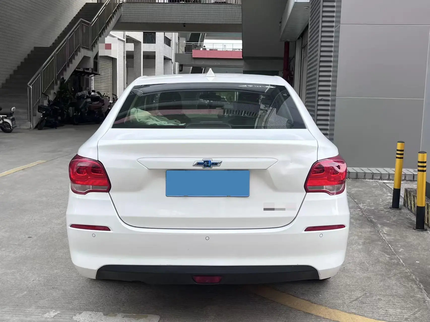 2019 CHEVROLET CAVALIER thumbnail 4