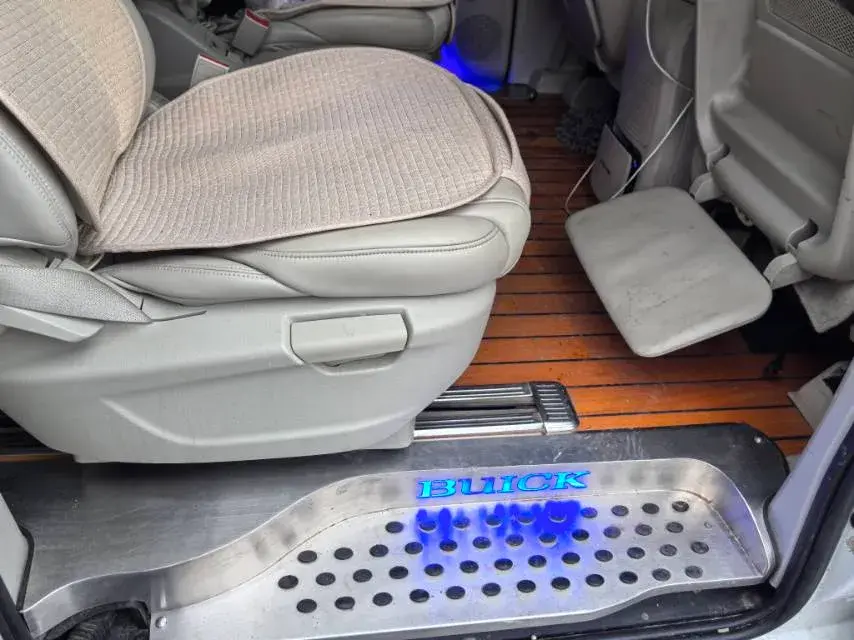 2018 BUICK GL8 thumbnail 4