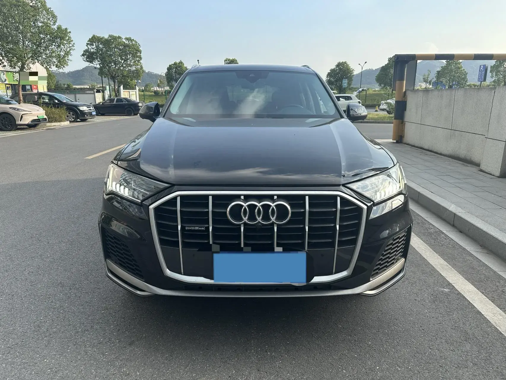 2020 AUDI Q7 thumbnail 2