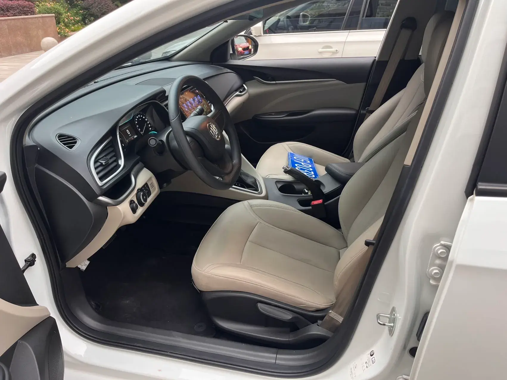 2020 BUICK VERANO thumbnail 4