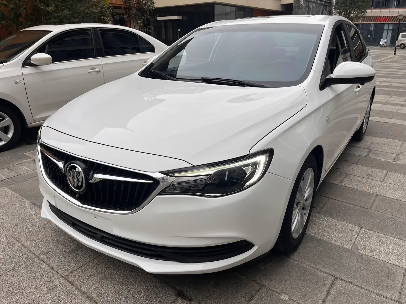 2020 BUICK VERANO view 1