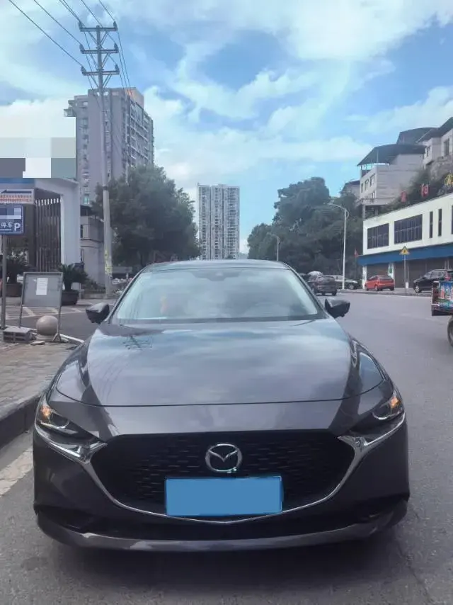 2021 MAZDA 3 thumbnail 2