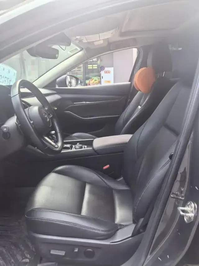 2021 MAZDA 3 thumbnail 4