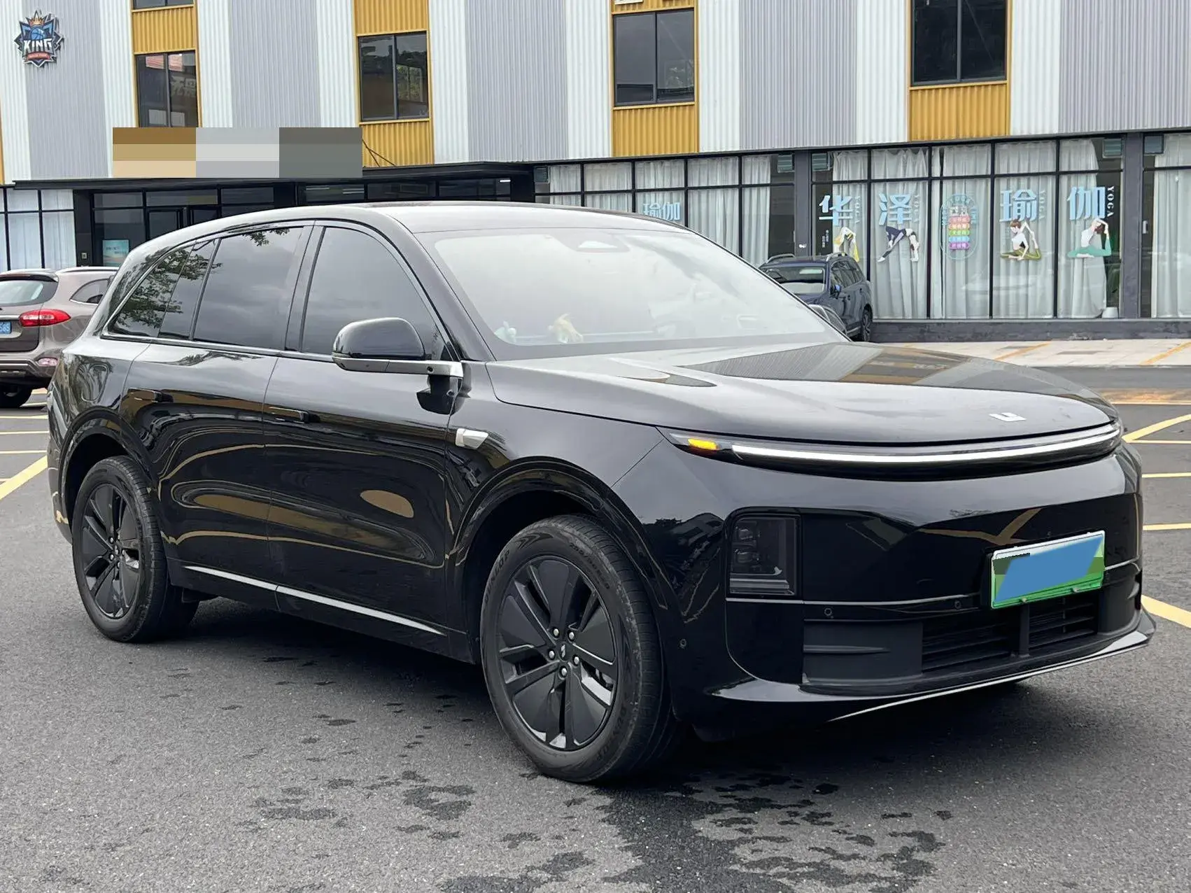 2024 LI L6 thumbnail 3