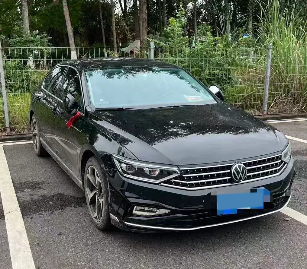 2023 VOLKSWAGEN MAGOTAN thumbnail 2