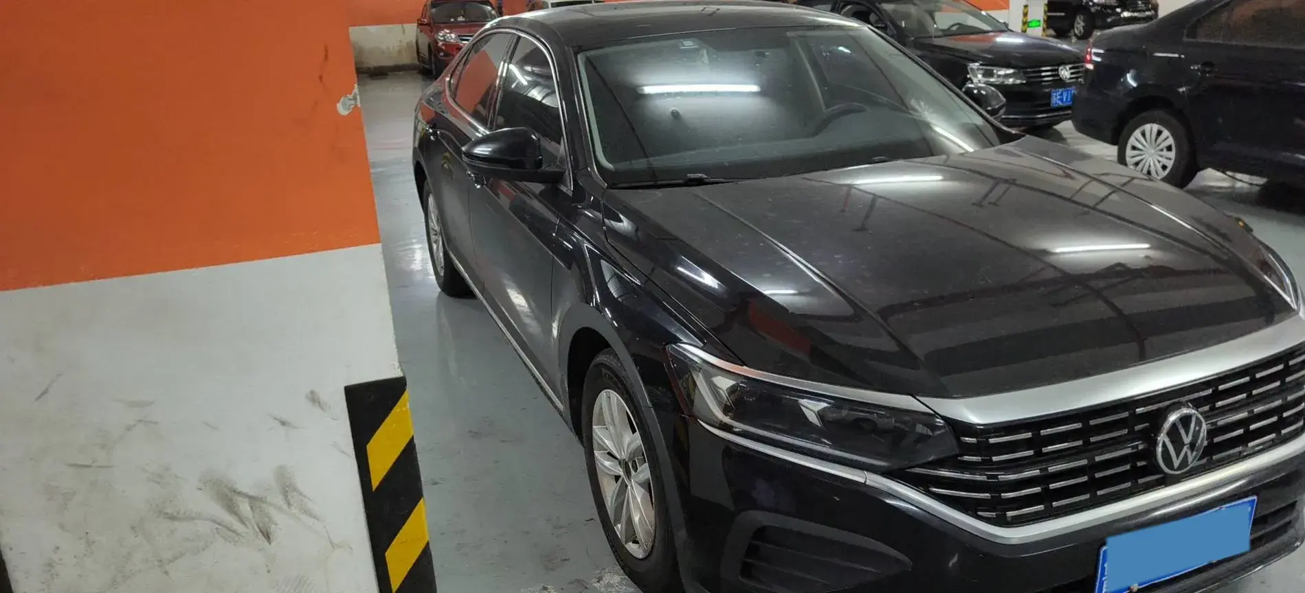 2022 VOLKSWAGEN PASSAT thumbnail 2