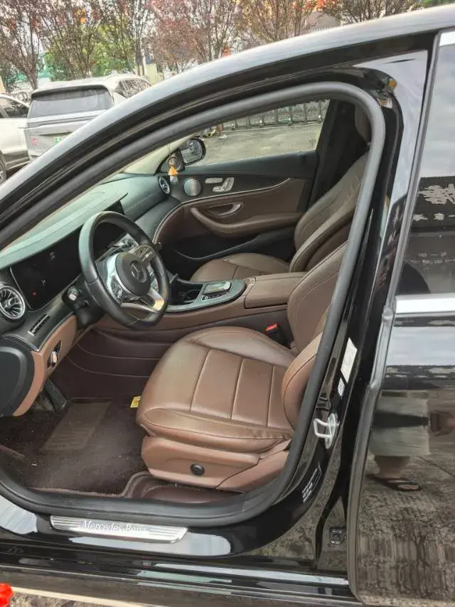 2020 MERCEDES-BENZ E thumbnail 3