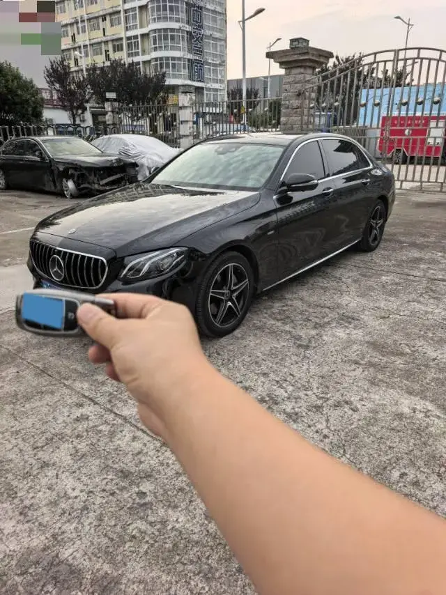 2020 MERCEDES-BENZ E view 1