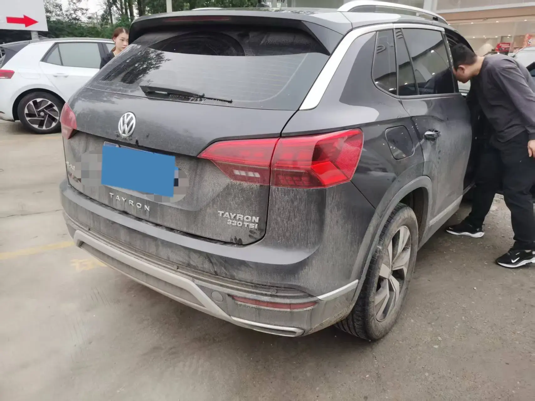 2019 VOLKSWAGEN TAYRON thumbnail 2