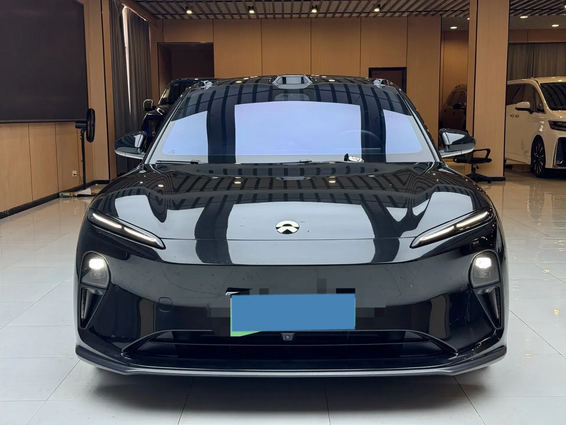 2024 NIO ET5 thumbnail 2