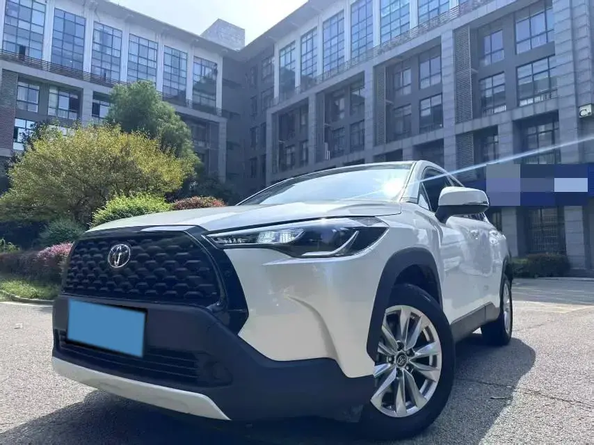 2024 TOYOTA COROLLA view 1