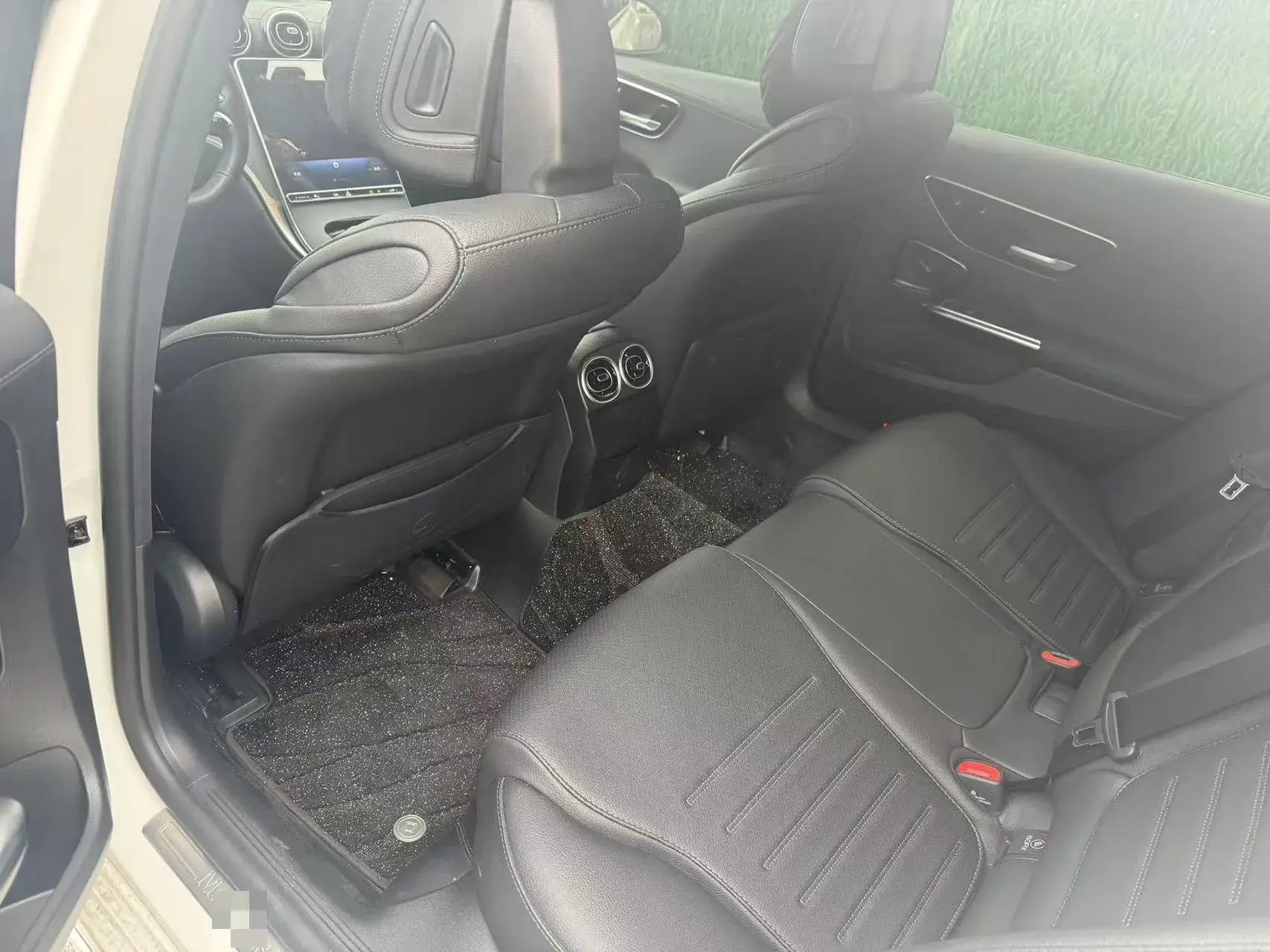 2025 MERCEDES-BENZ C thumbnail 4