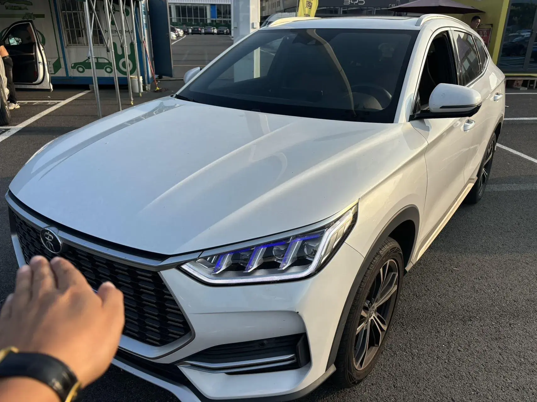 2020 BYD SONG view 1