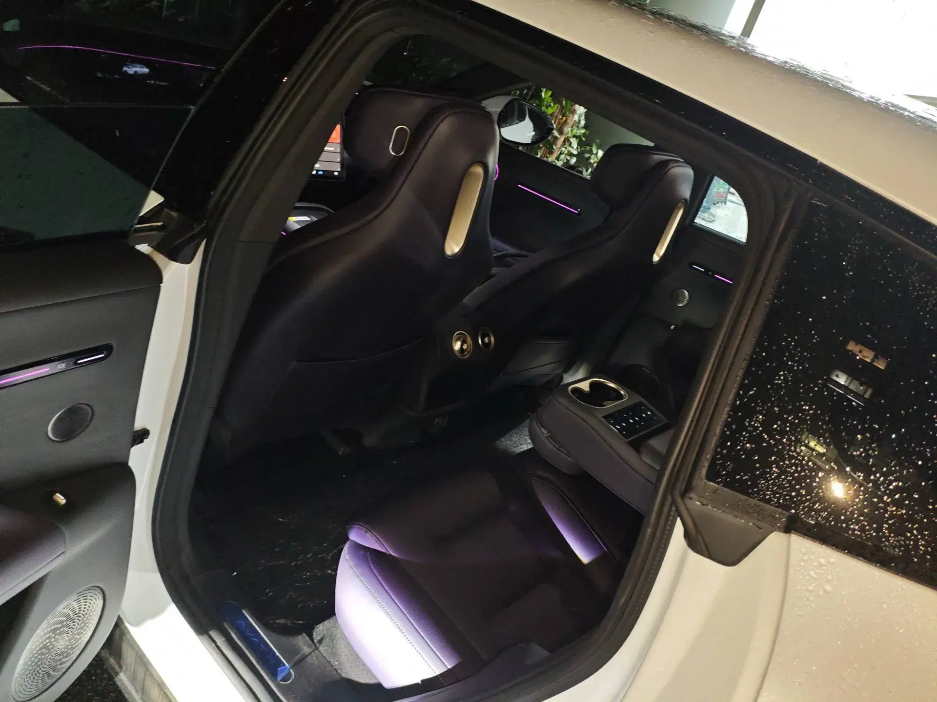 2024 AVATR 07 thumbnail 4