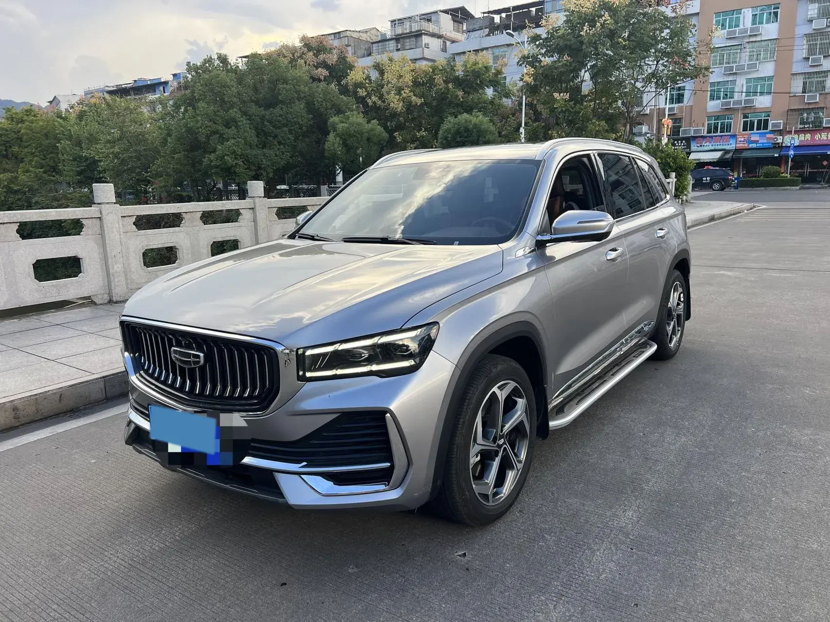 2024 GEELY MONJARO view 1