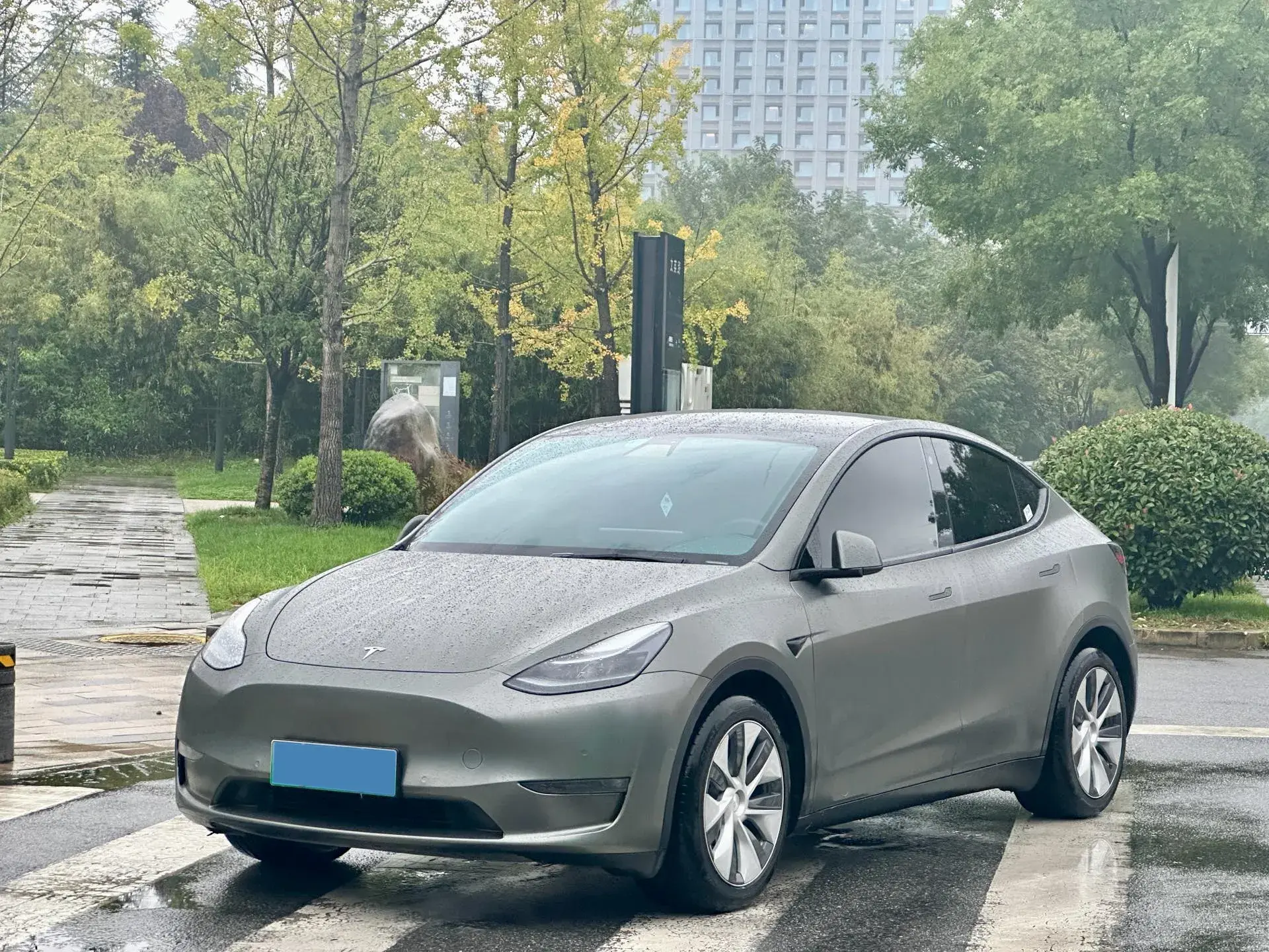 2021 TESLA MODEL view 1