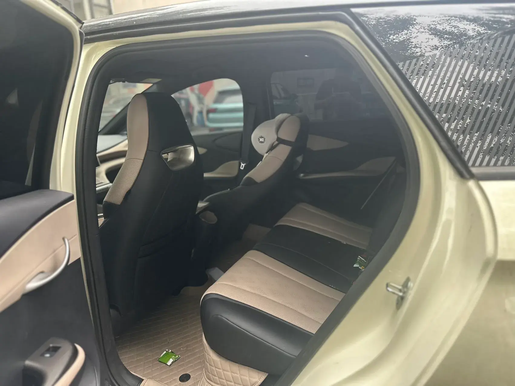 2025 BYD DOLPHIN thumbnail 4