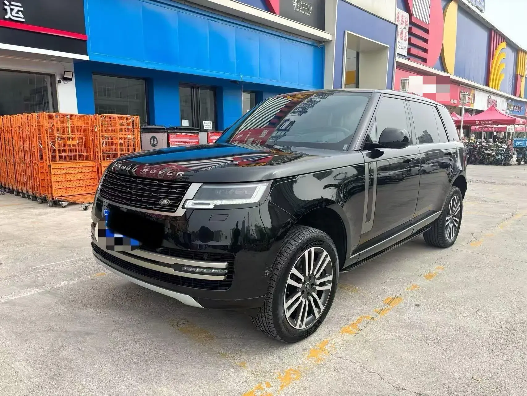 2022 LAND ROVER view 1