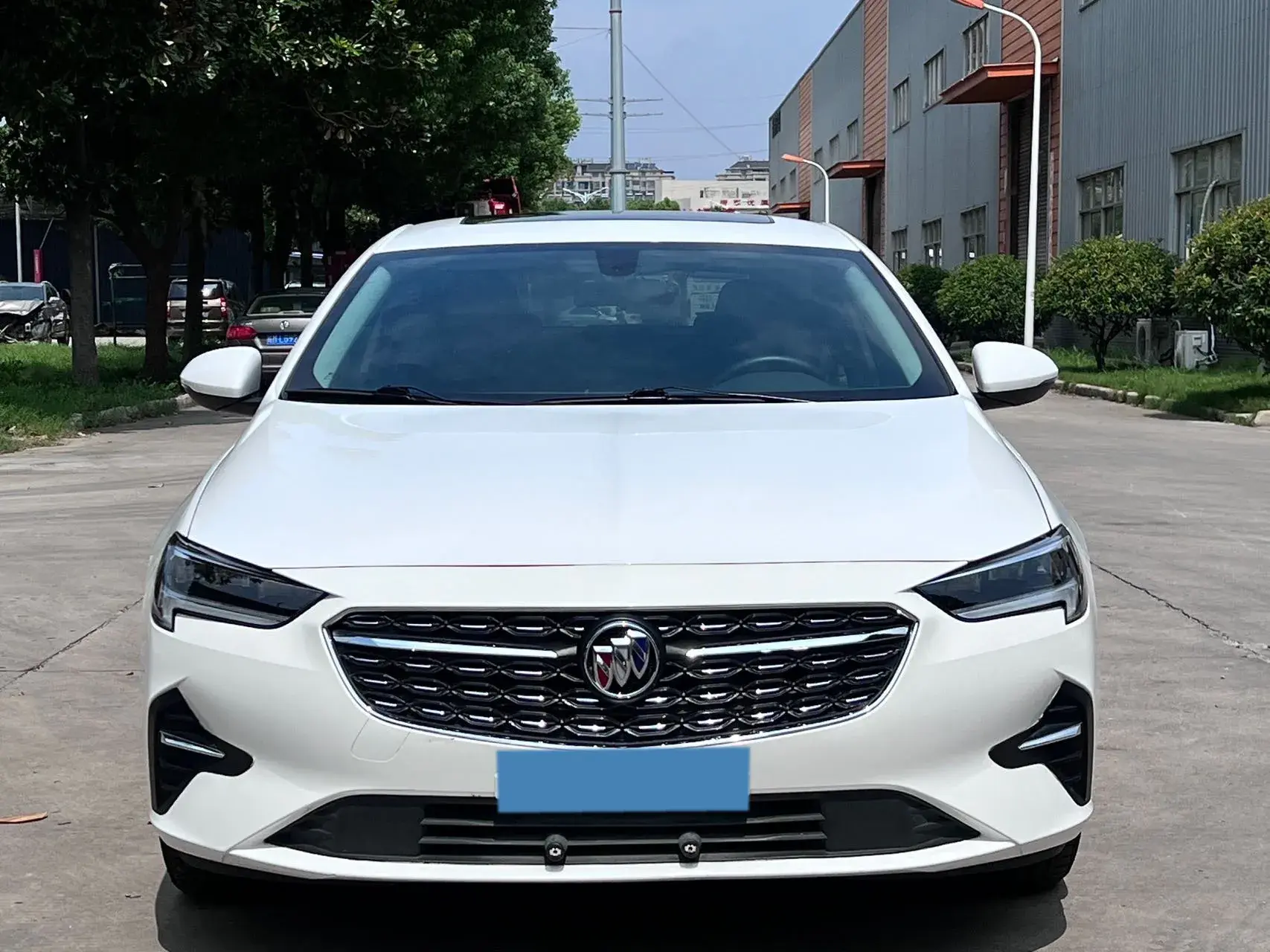 2020 BUICK REGAL thumbnail 2