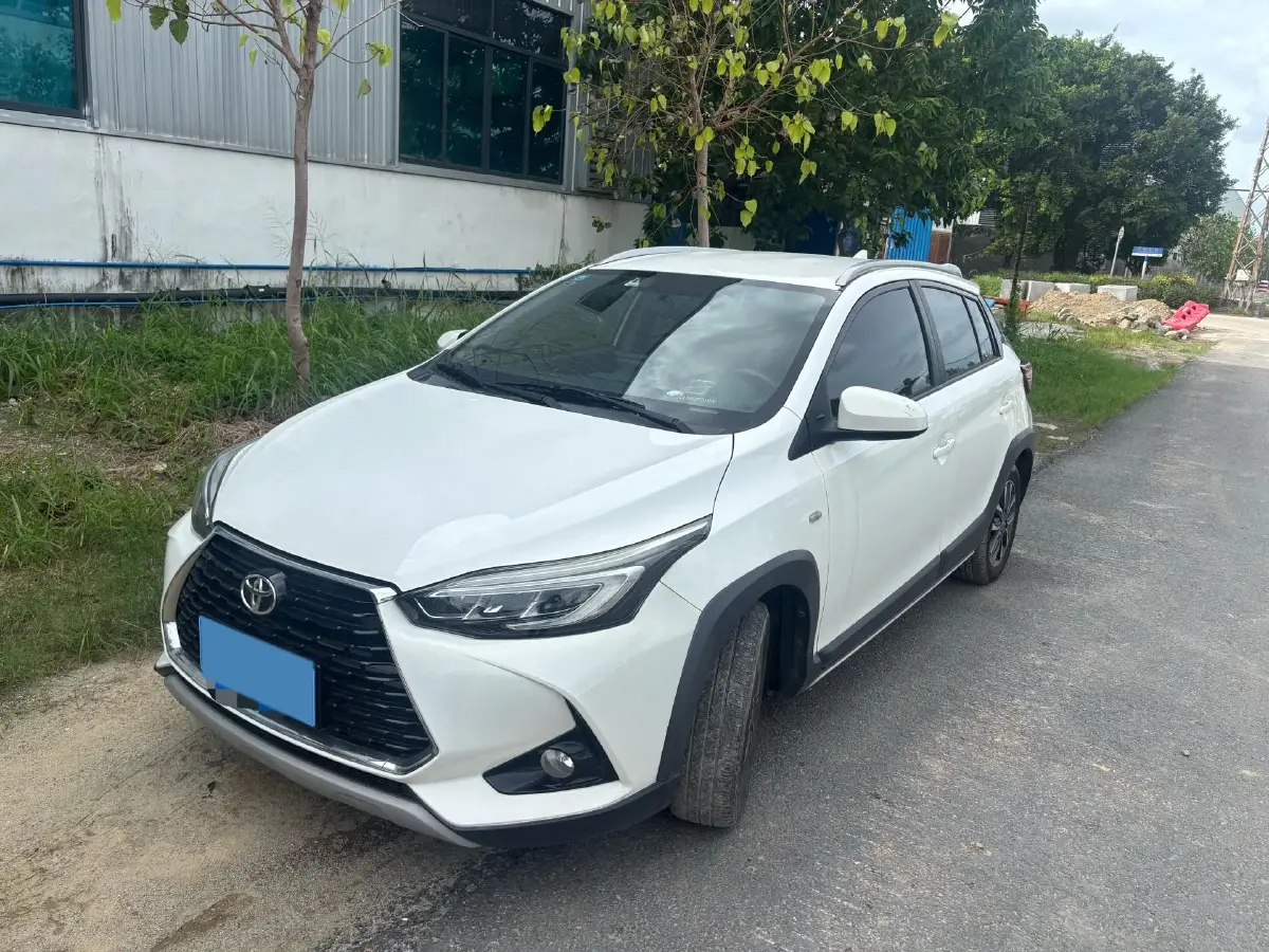 2021 Toyota Yaris L 1.5L 112HP L4 CVT