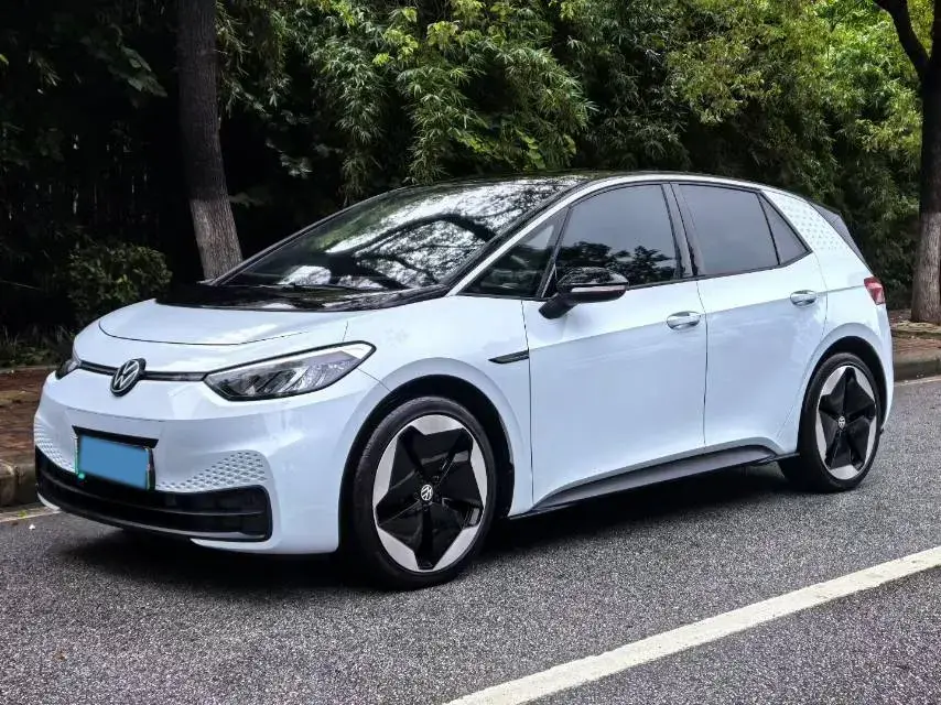 2023 VOLKSWAGEN ID.3 view 1