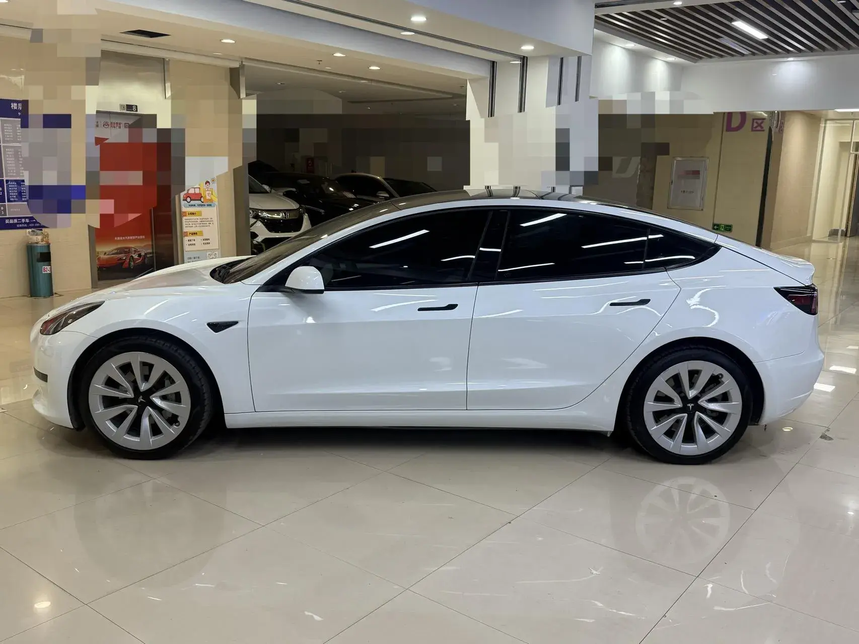 2021 TESLA MODEL thumbnail 4