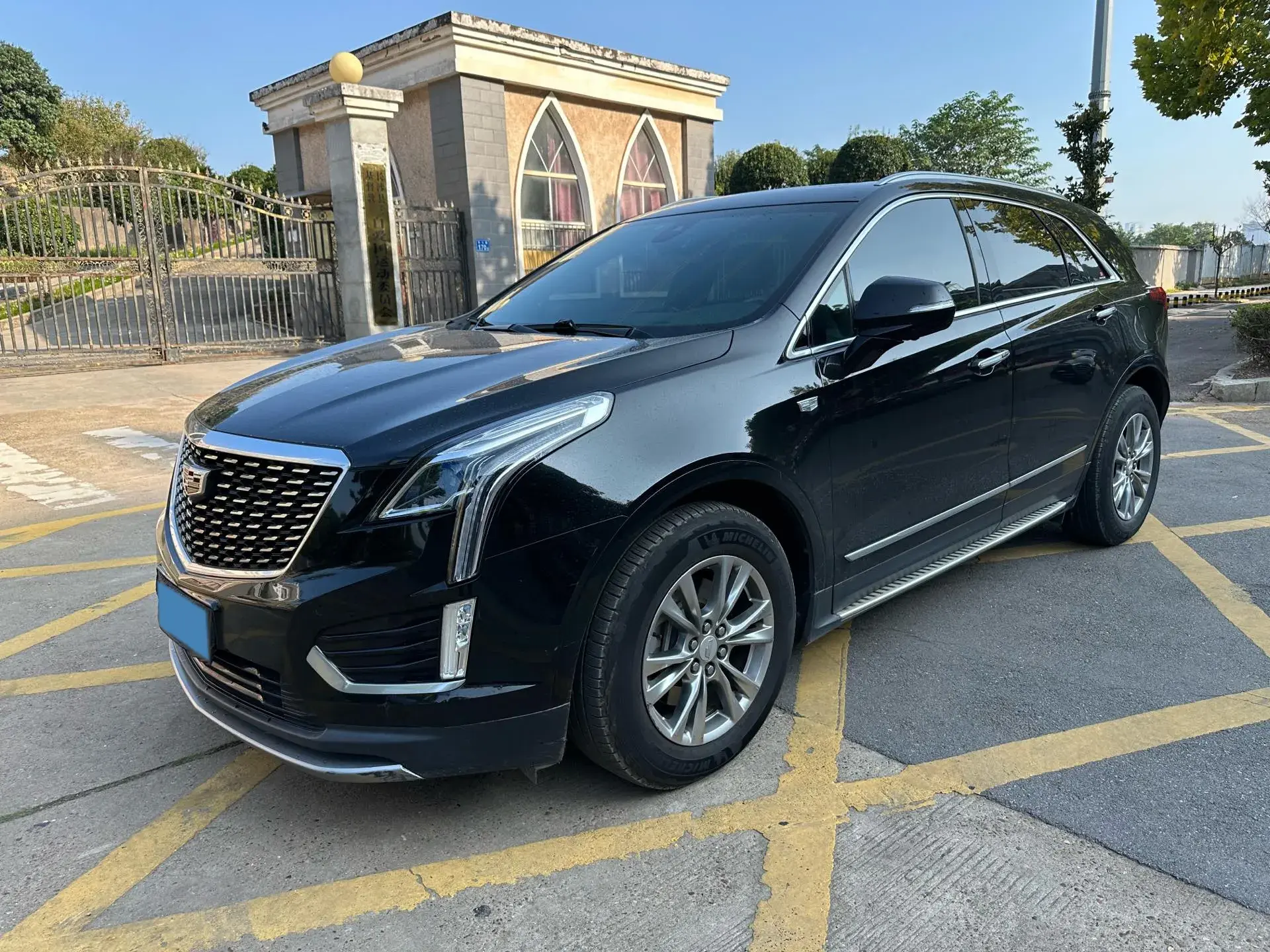 2020 CADILLAC XT5 view 1