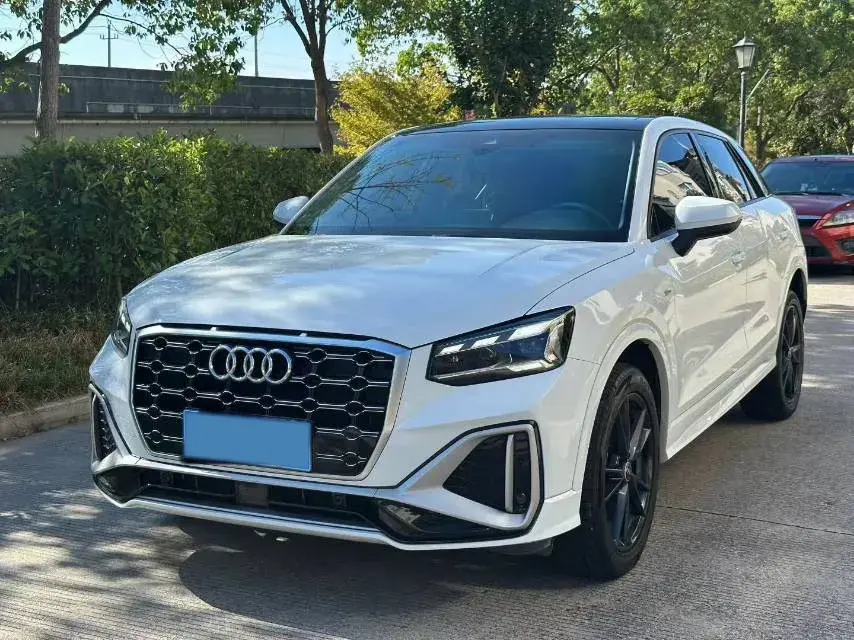 2022 AUDI Q2L view 1