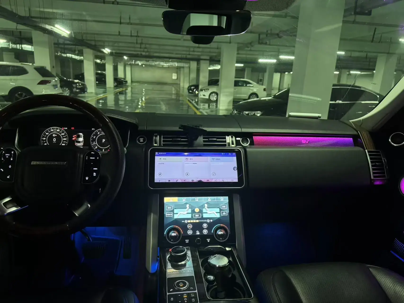 2018 LAND ROVER thumbnail 4