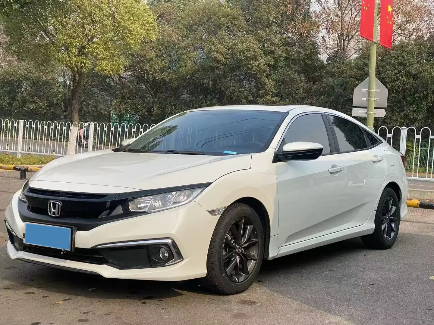 2019 HONDA CIVIC view 1