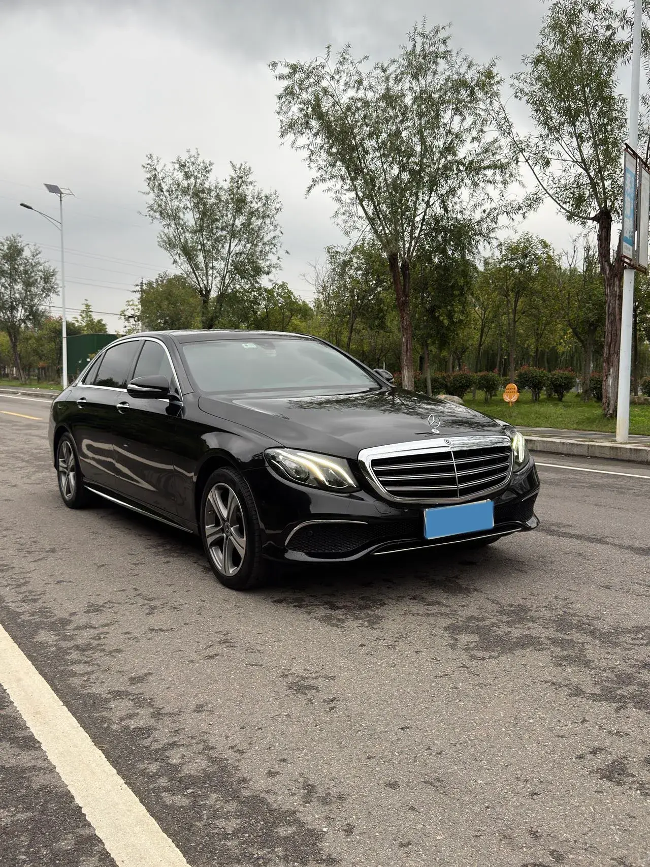 2020 MERCEDES-BENZ E thumbnail 3