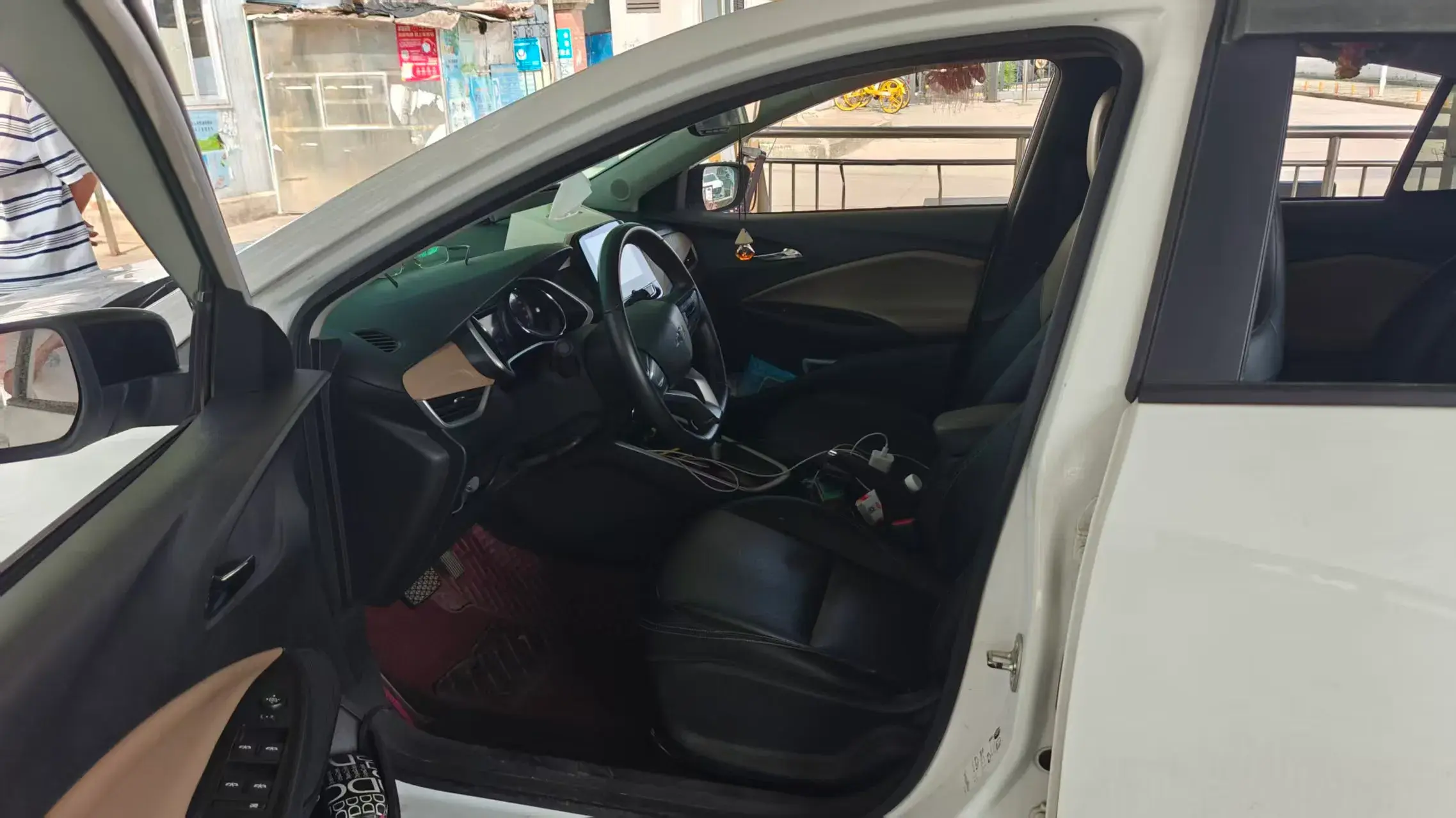 2020 CHEVROLET CAVALIER thumbnail 2