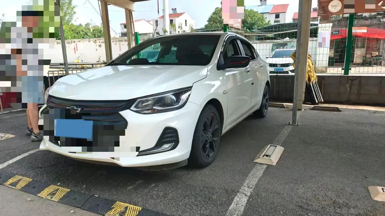 2020 CHEVROLET CAVALIER view 1