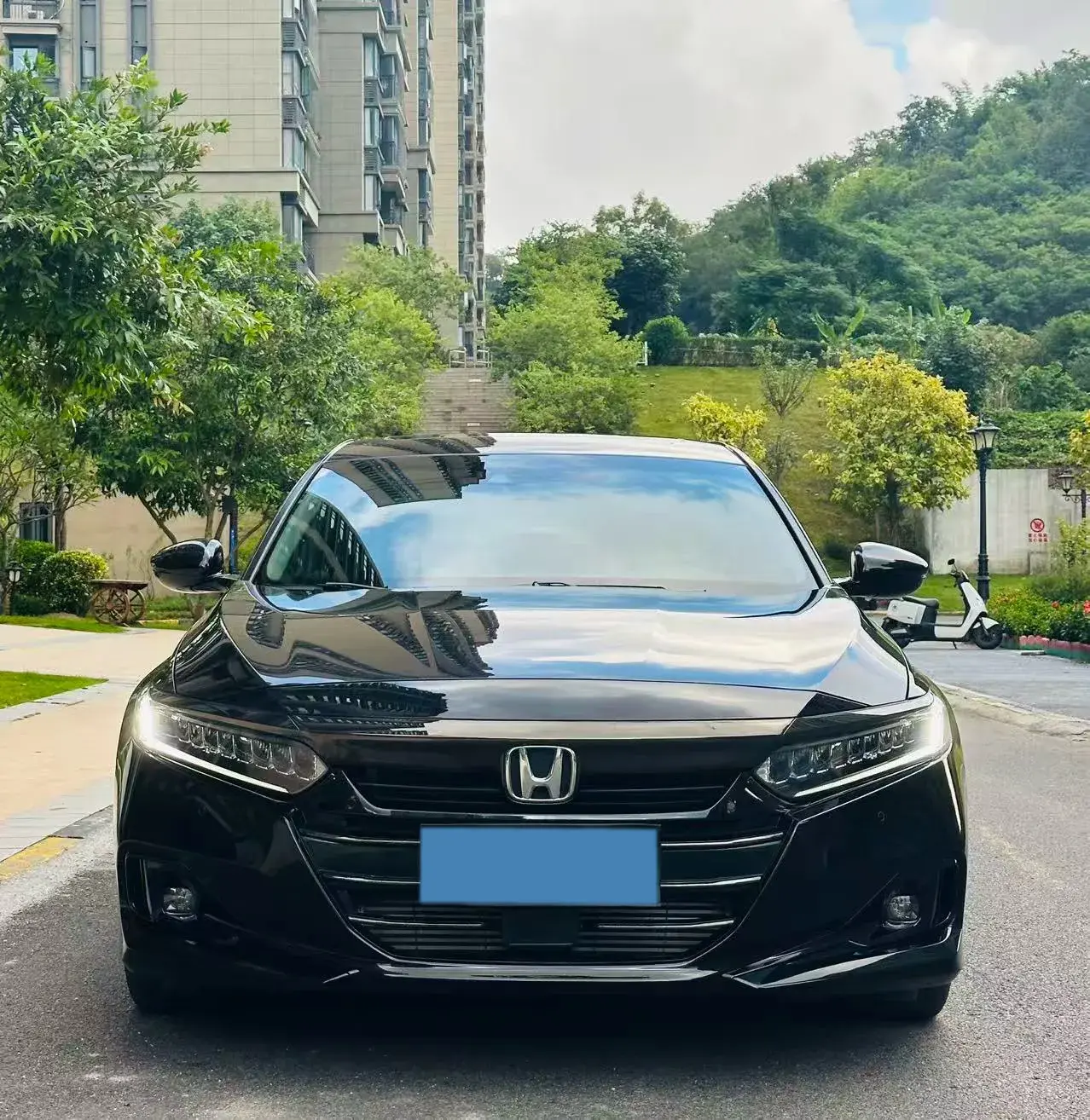 2022 HONDA ACCORD thumbnail 2