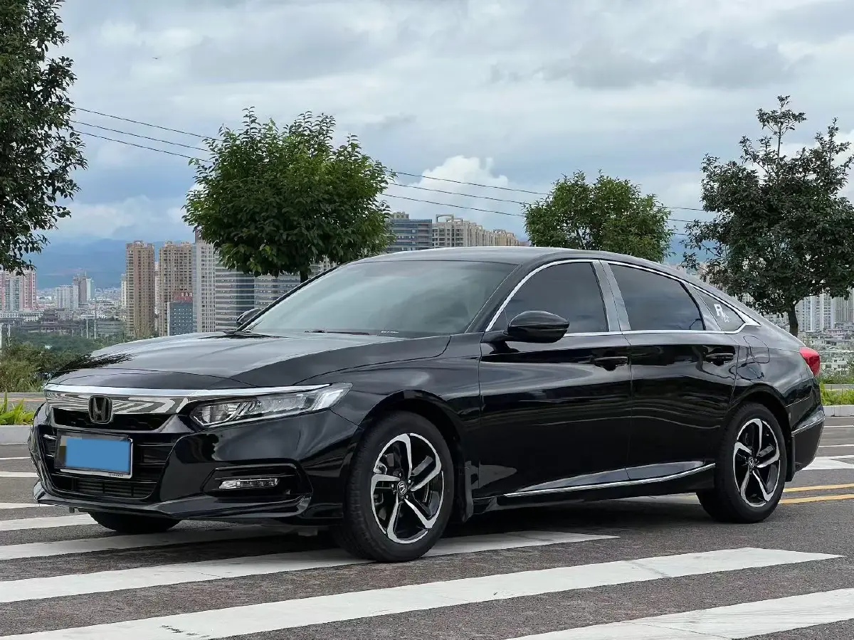 2018 Honda Accord 1.5T 194HP L4 CVT