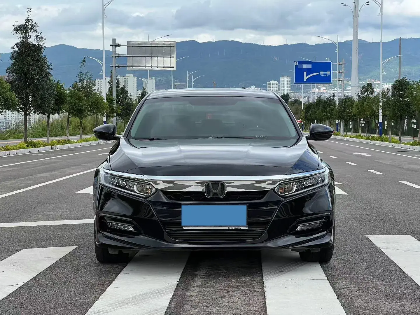 2018 HONDA ACCORD thumbnail 3