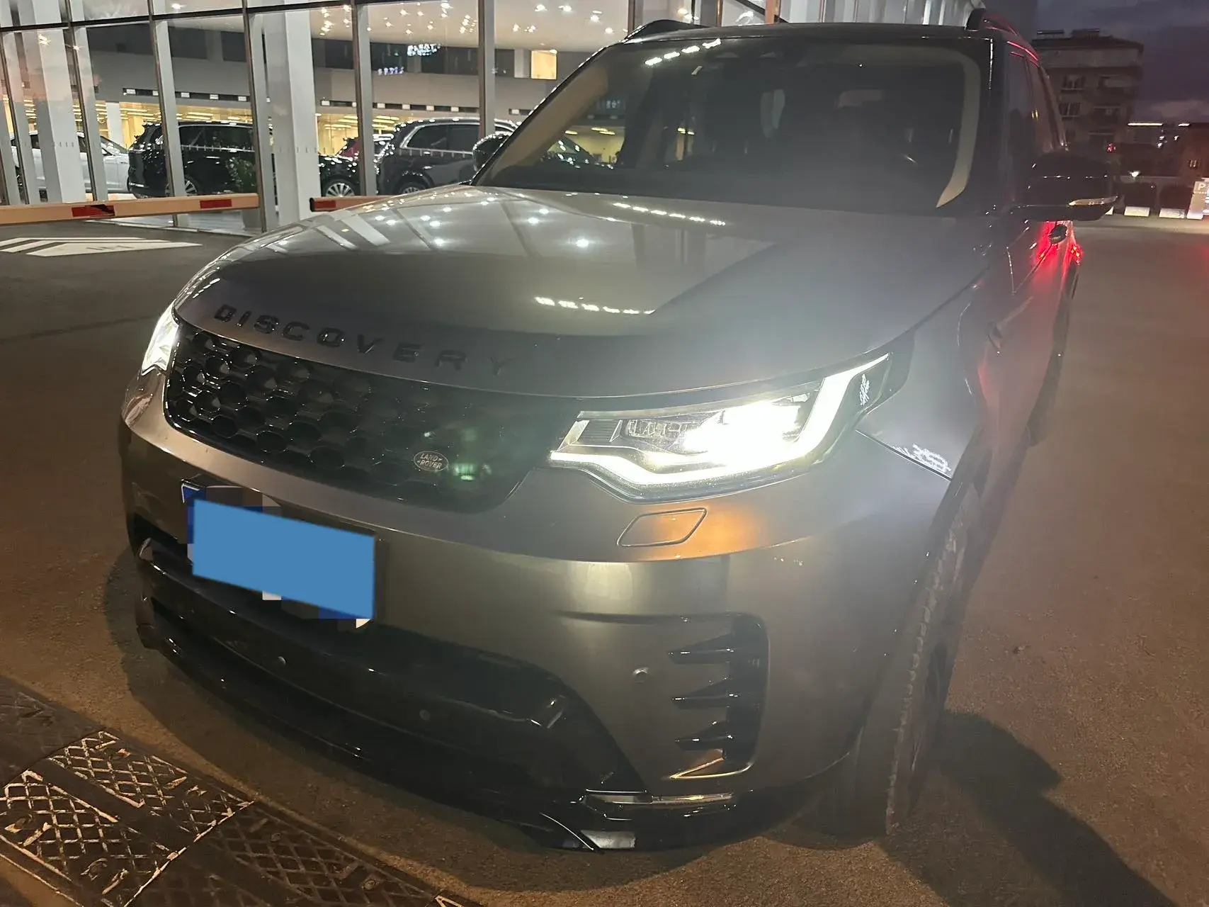 2021 LAND ROVER view 1