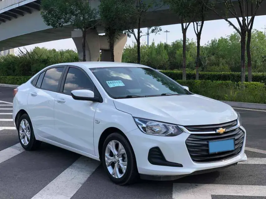 2020 CHEVROLET CAVALIER thumbnail 2