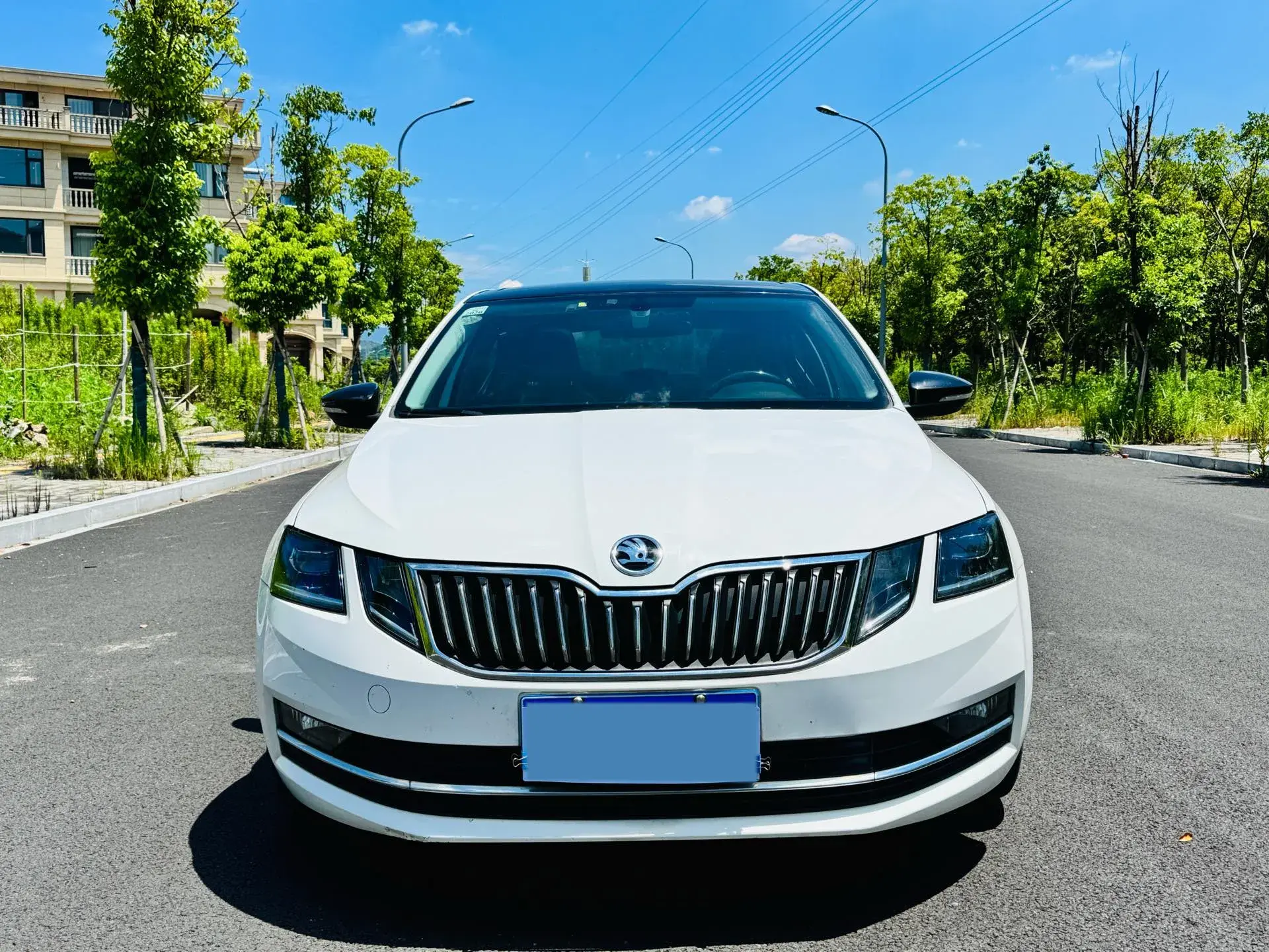 2018 SKODA OCTAVIA thumbnail 2