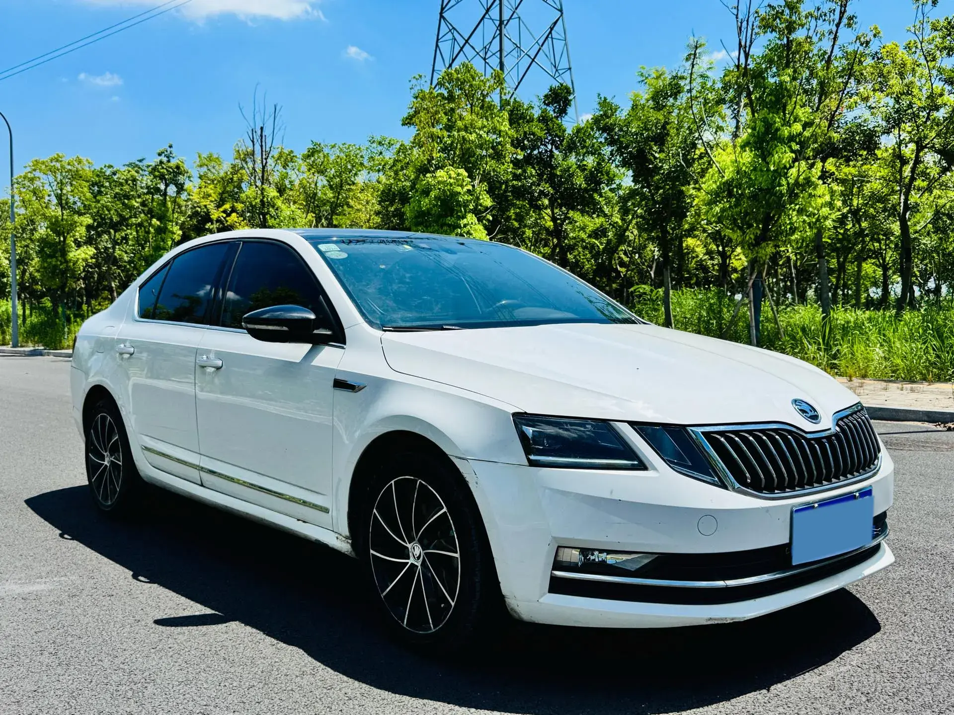 2018 SKODA OCTAVIA thumbnail 3