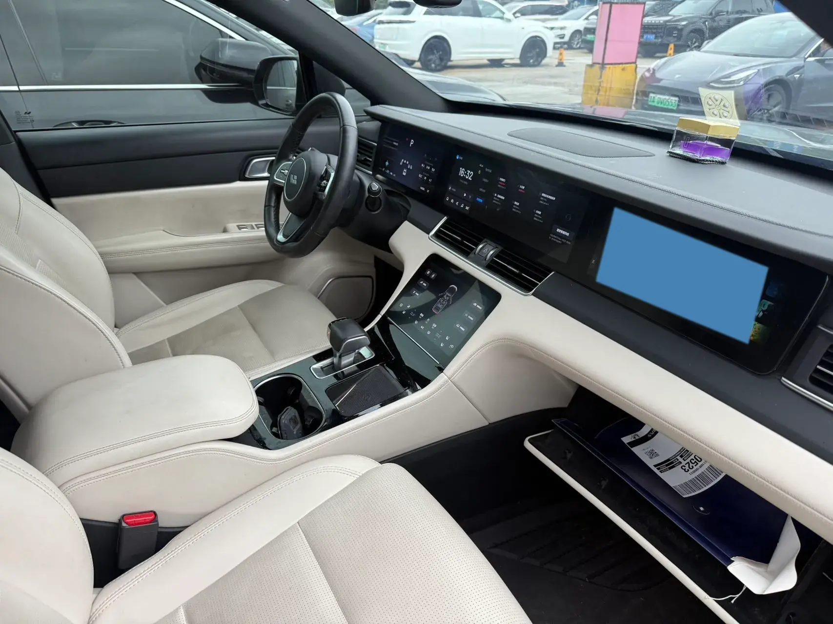 2021 LI ONE thumbnail 3