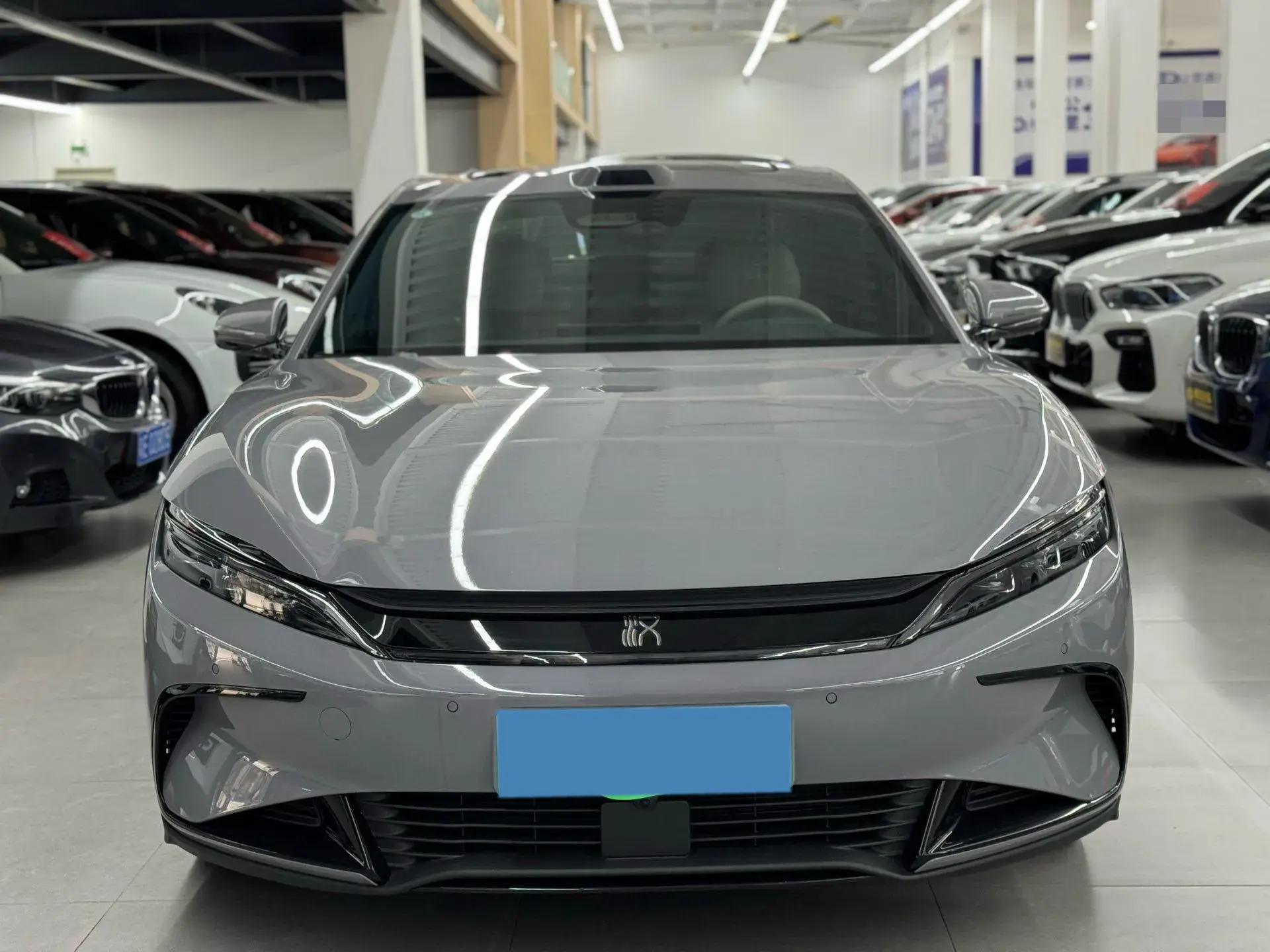 2025 BYD HANL thumbnail 2