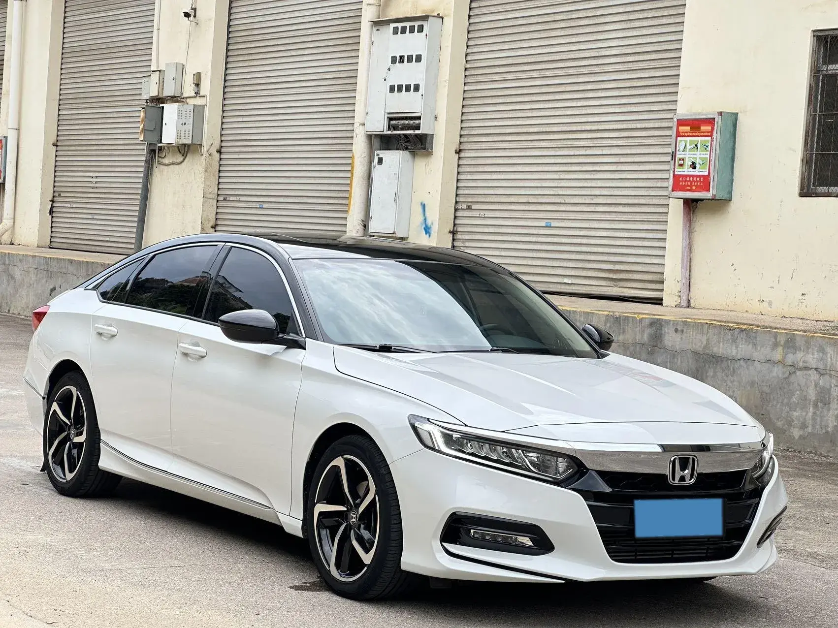 2018 HONDA ACCORD thumbnail 3