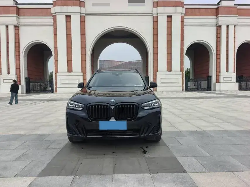 2023 BMW X3 thumbnail 2